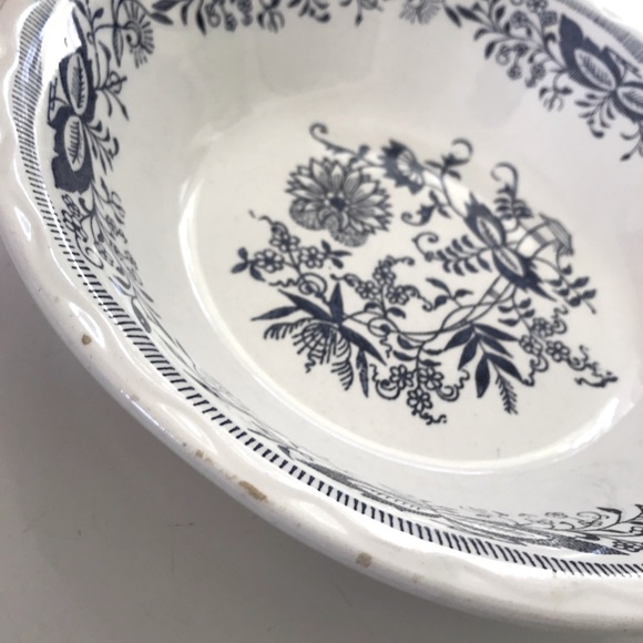 Blue Onion Serving Bowl - Picture 2 of 7